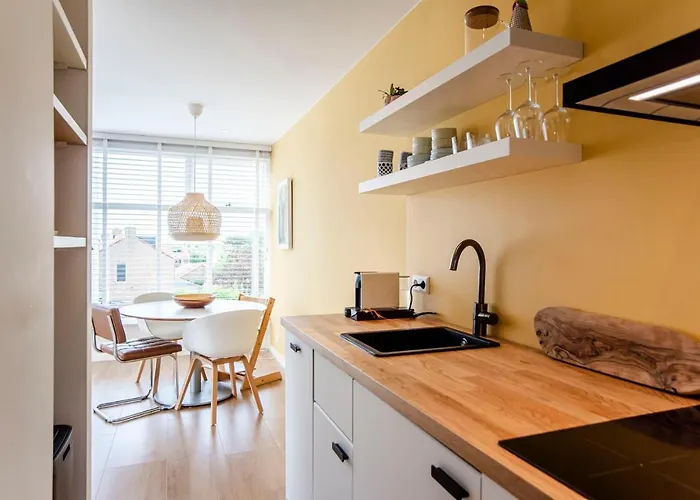 The Shell * Zandvoort